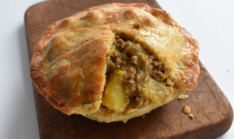 Curry Beef & Onion Pie